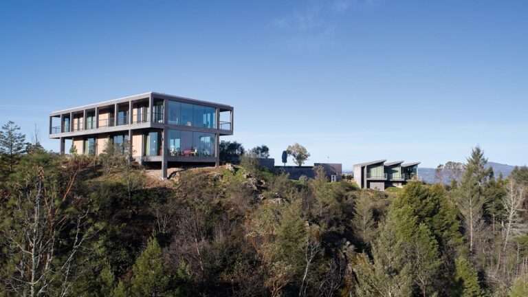 منزل الإطار من قبل Mork-Ulnes Architects | 2022-04-01