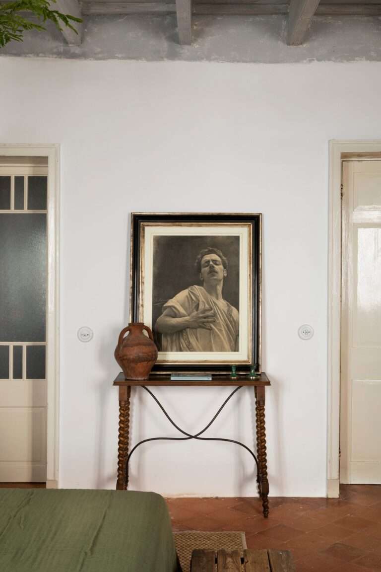 ميسا دي ماديرا كوادرو دي أون هومبر