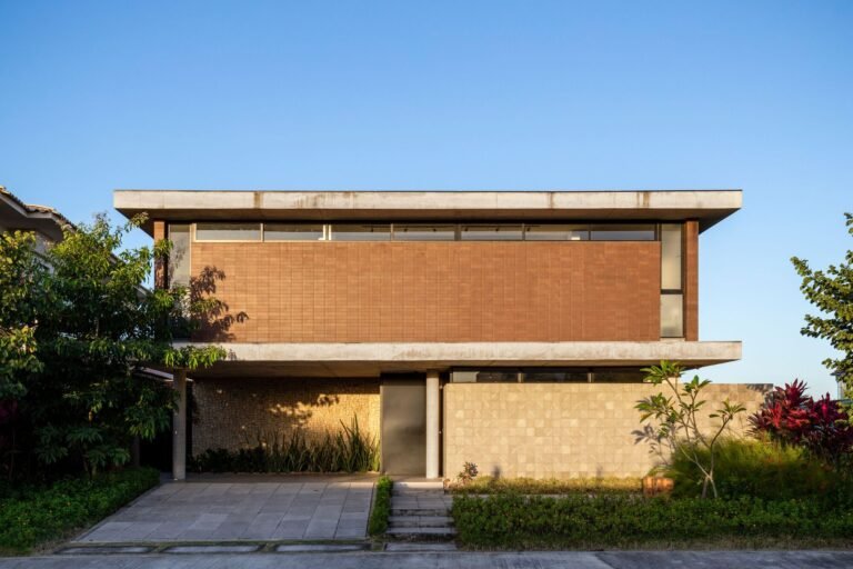 House AR / Fernandes Atem Arquitetos