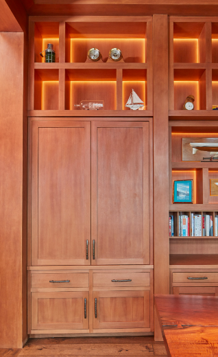 تصميم كاثي بيربل شيريز لمنطقة تخزين سرية مغلقة ...