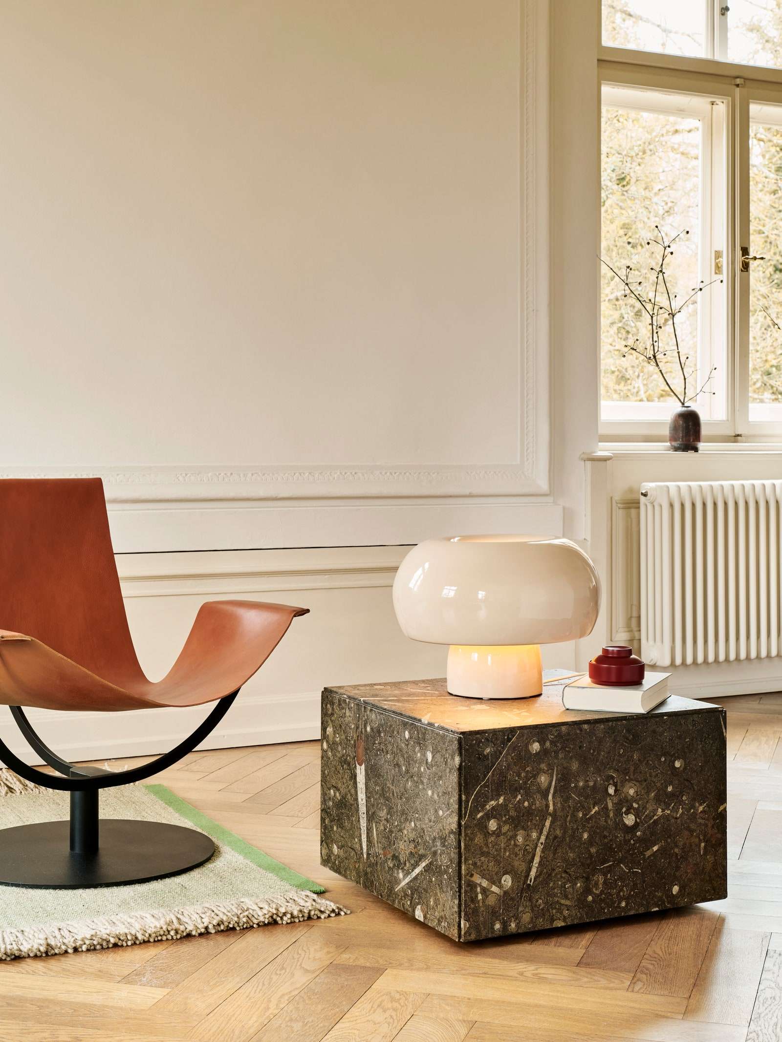 أصبح مصباح الطاولة Fonte من تصميم Christian Haas معروضًا الآن في معرض