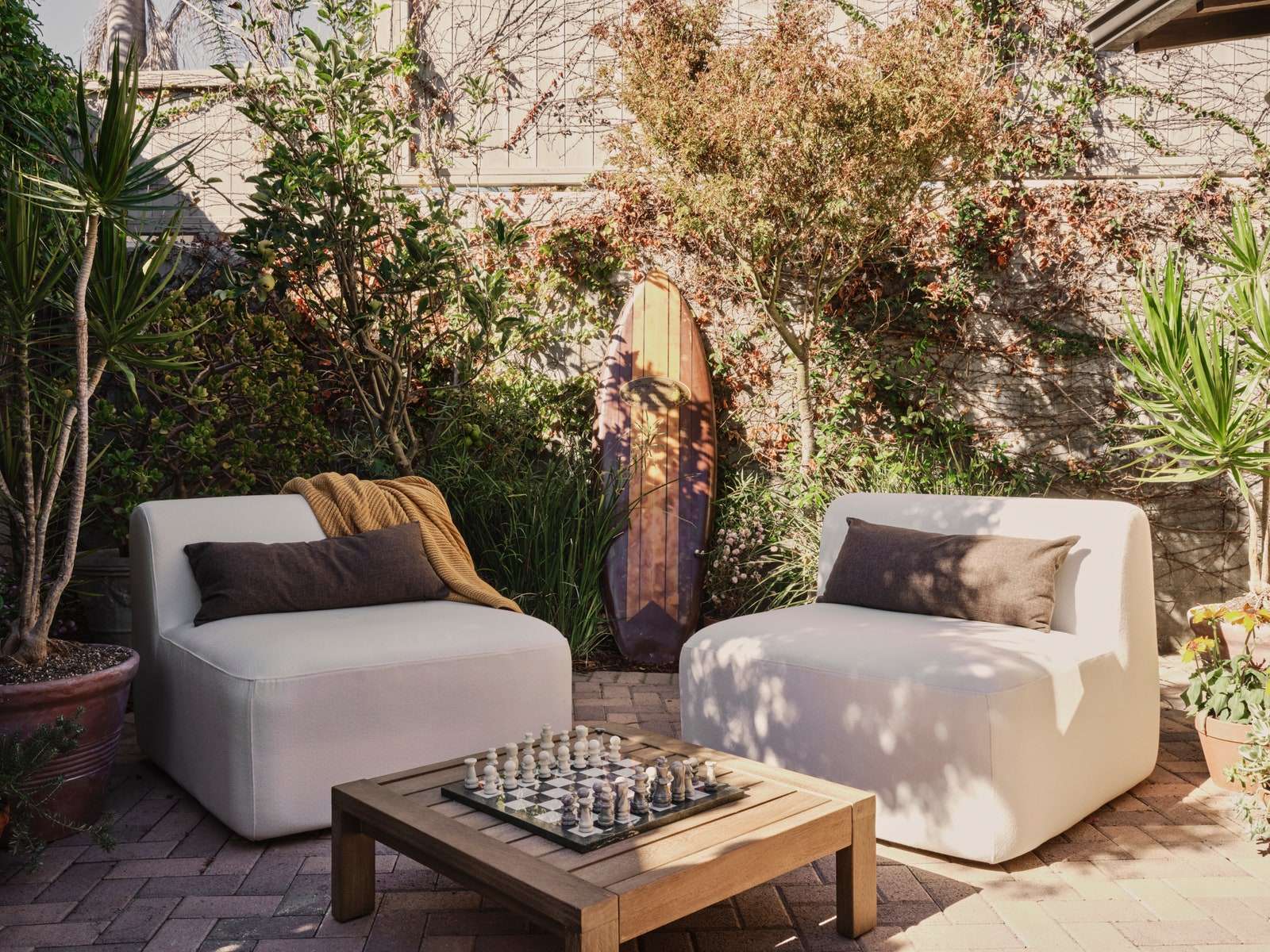 بعد مكافأة أخرى