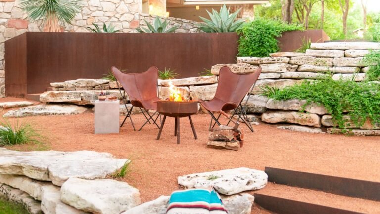 29 Outdoor Fire Pit Ideas That Are Lit