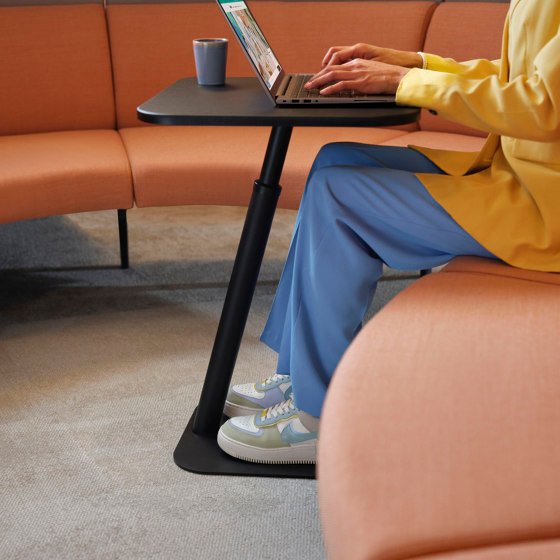 Less is more: Dataflex’s Bento Laptop Table | News | Architonic