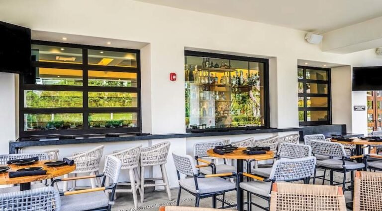 Meeting the Unique Challenges of Merging Indoor/Outdoor Spaces