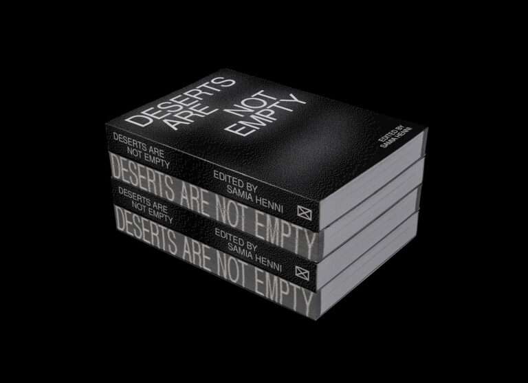 تستكشف الصحاري ليست فارغة سياسات التضاريس التي يُفترض أنها فارغة
