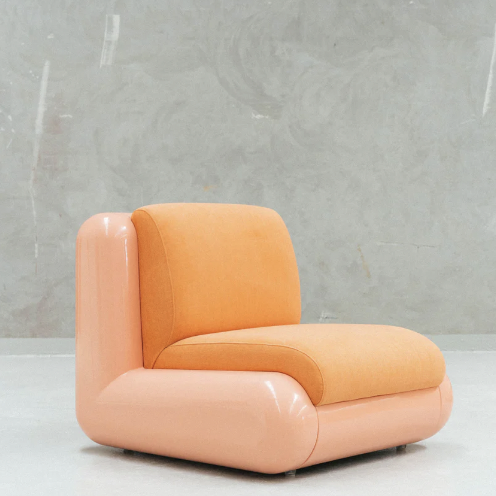 كرسي Design World المفضل الجديد متاح الآن في أمريكا الشمالية