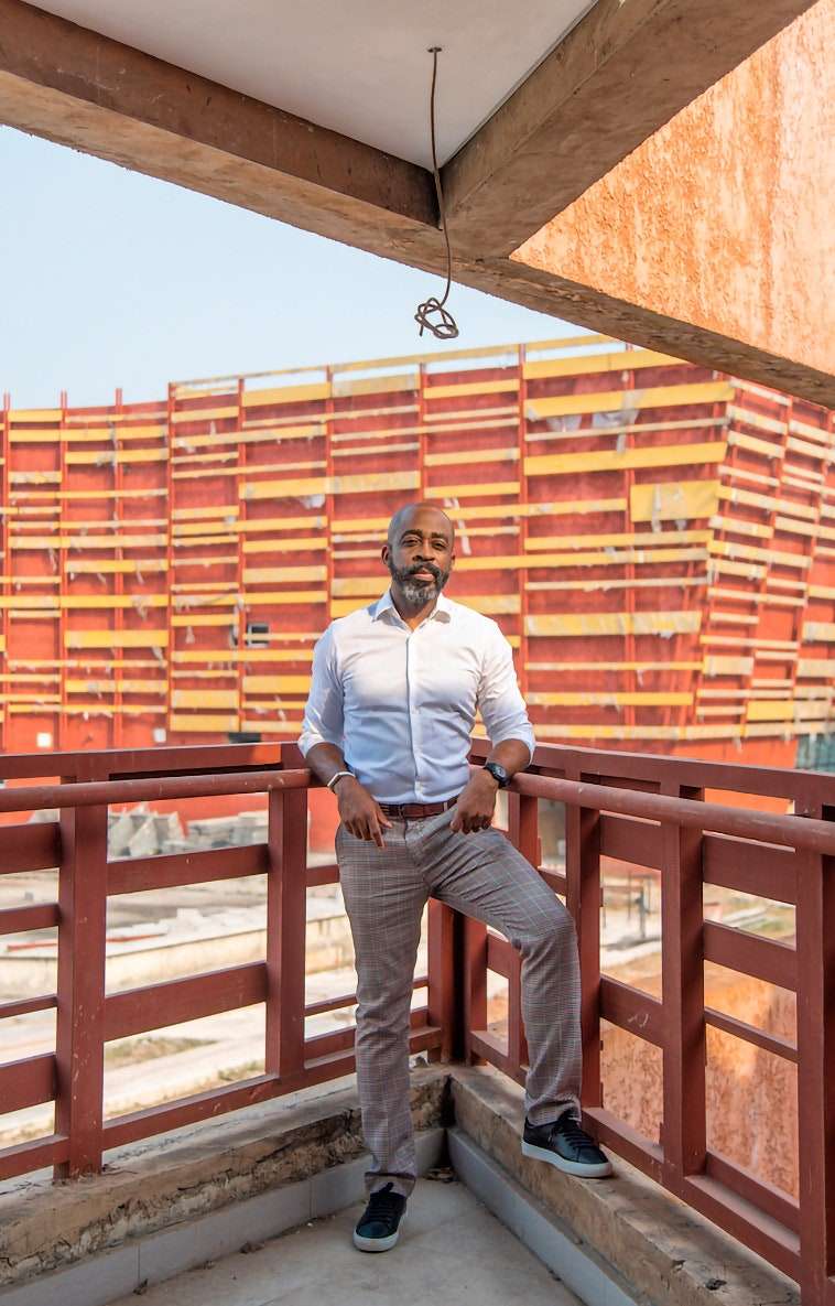 مهندس المراكز Seun Oduwole من SI.SA.