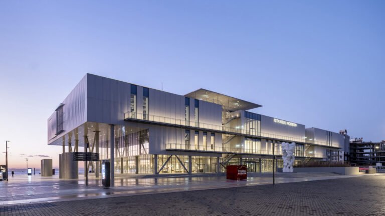 Renzo Piano’s First Turkish Project, a Modern Art Museum, Opens in Istanbul