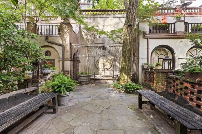 منطقة الحديقة المشتركة.