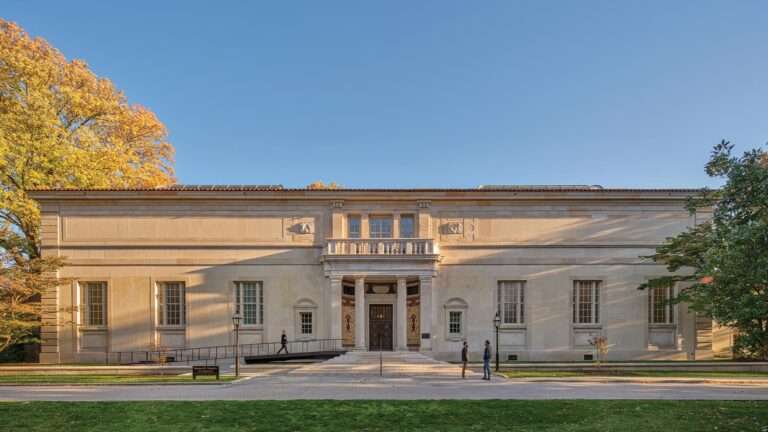 يُحيي متحف فرانسيس إم ماجواير للفنون الذي صممه DIGSAU منزلًا محبوبًا للغاية للفن
