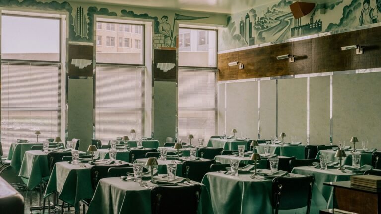 The AD100 Firm Ash Studio Strikes Again With a Glamorous Automotive-Inspired Bar in Detroit