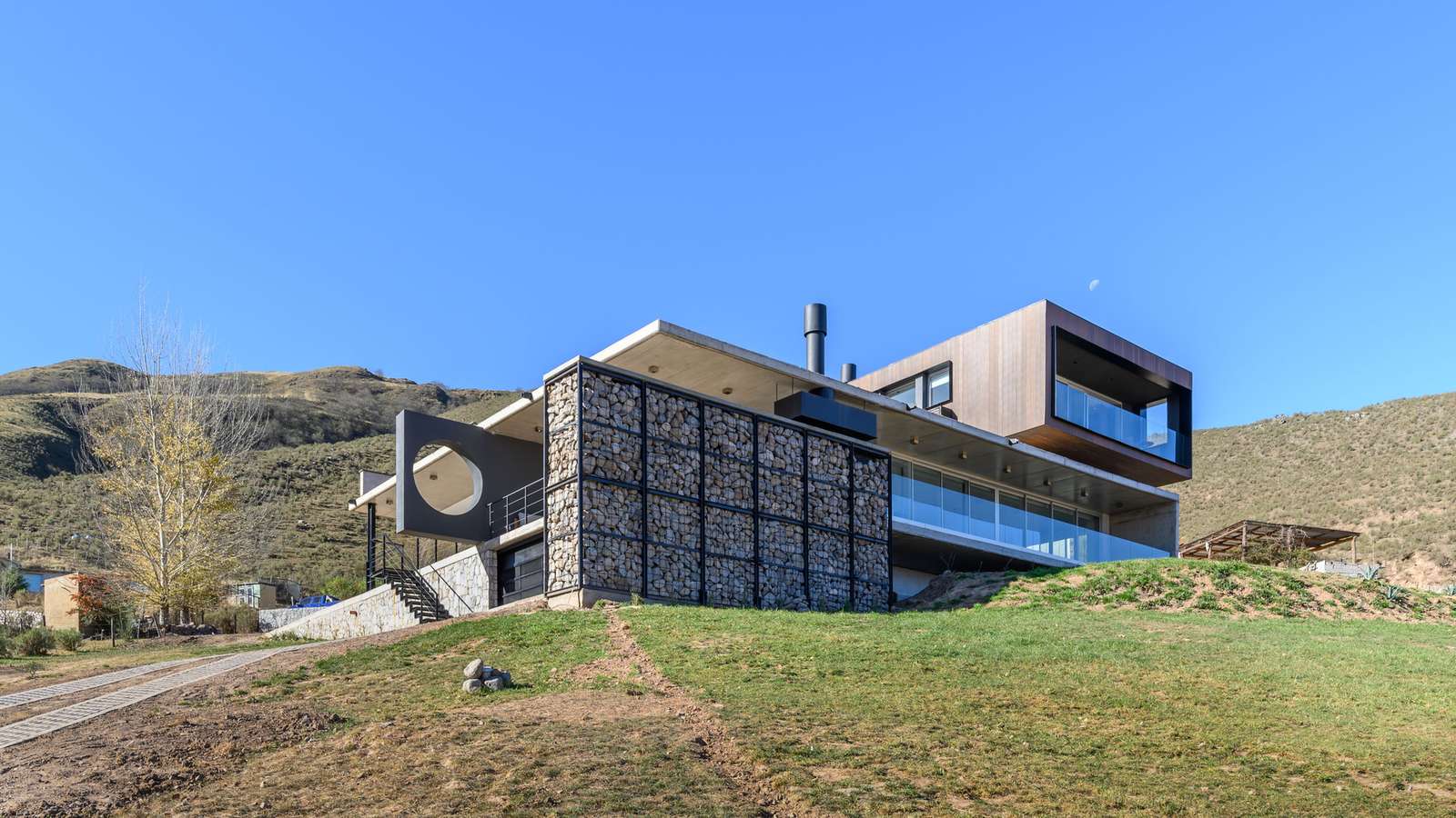 Seba House / Etéreo Arquitectos