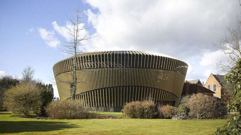 At an English Boarding School, a Music Hall That Itself is a Finely Tuned Instrument