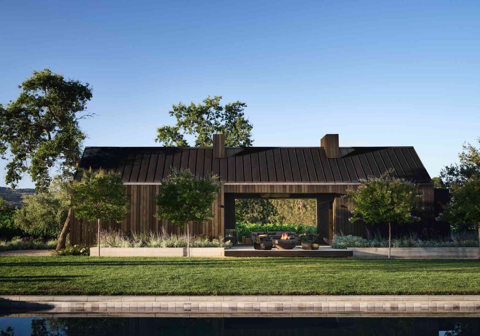 Napa Valley Residence by NICOLEHOLLIS