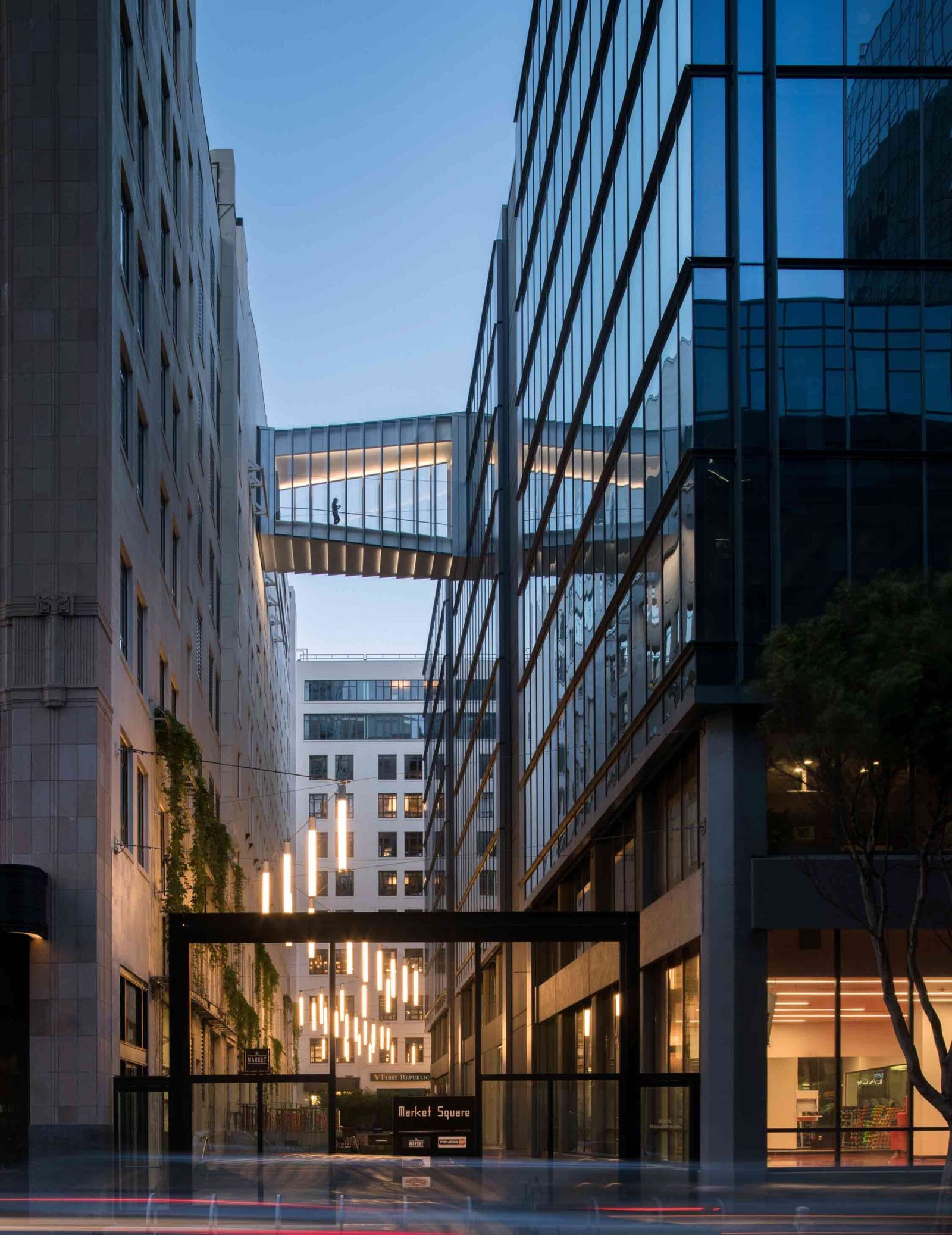 Twitter Skybridge by Bohlin Cywinski Jackson