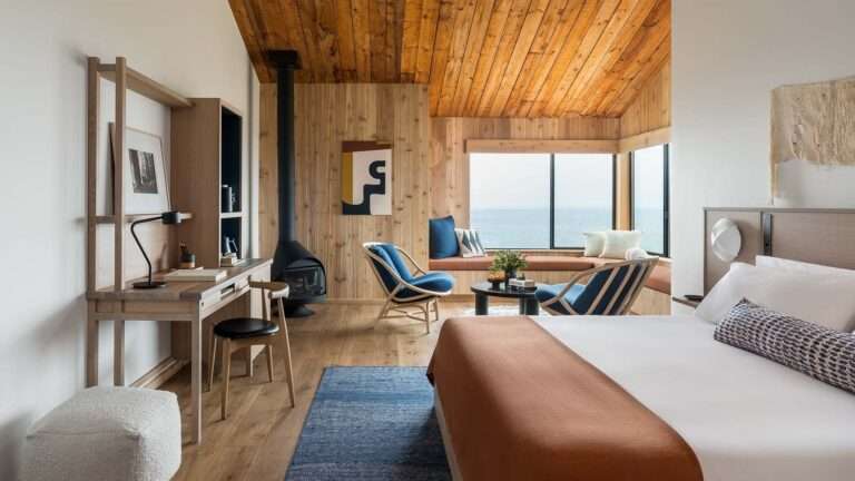 Snapshot: At The Sea Ranch, NICOLEHOLLIS Refreshes the Lodge's Interiors with Thoughtful Touches