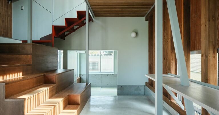 split-level platforms build up archidivision’s dance floor house in tokyo