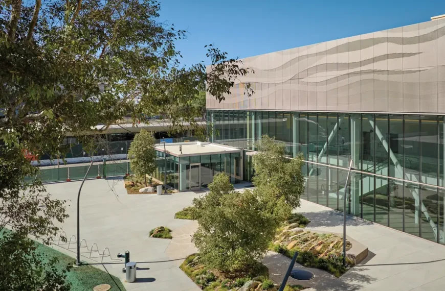 Natural History Museum of Los Angeles County Commons.