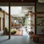 Fueda House / ROOVICE - Interior Photography, Wood, Lighting, Shelving, Chair, Beam
