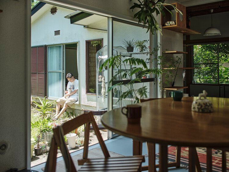 Fueda House / ROOVICE - Interior Photography, Dining room, Chair