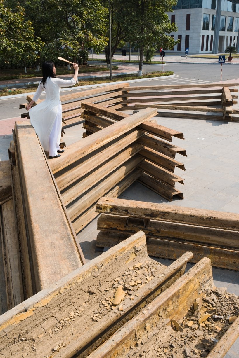 takashi niwa's stacked steel memorial honors vietnam construction industry's unsung heroes