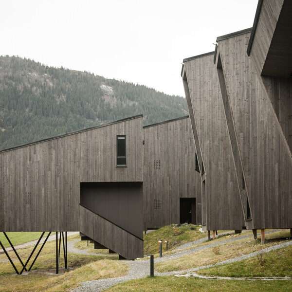 Let’s split up: multi-structure hotel experiences | News | Architonic