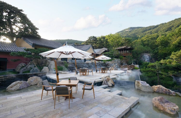 Beijing Xitan Hotel Landscape Design / Nikken Sekkei - Exterior Photography, Courtyard