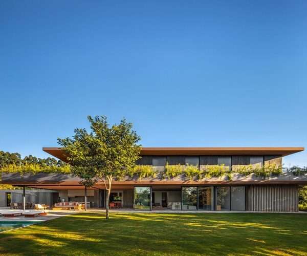 Floreira House / Matheus Farah + Manoel Maia Arquitetura - Exterior Photography