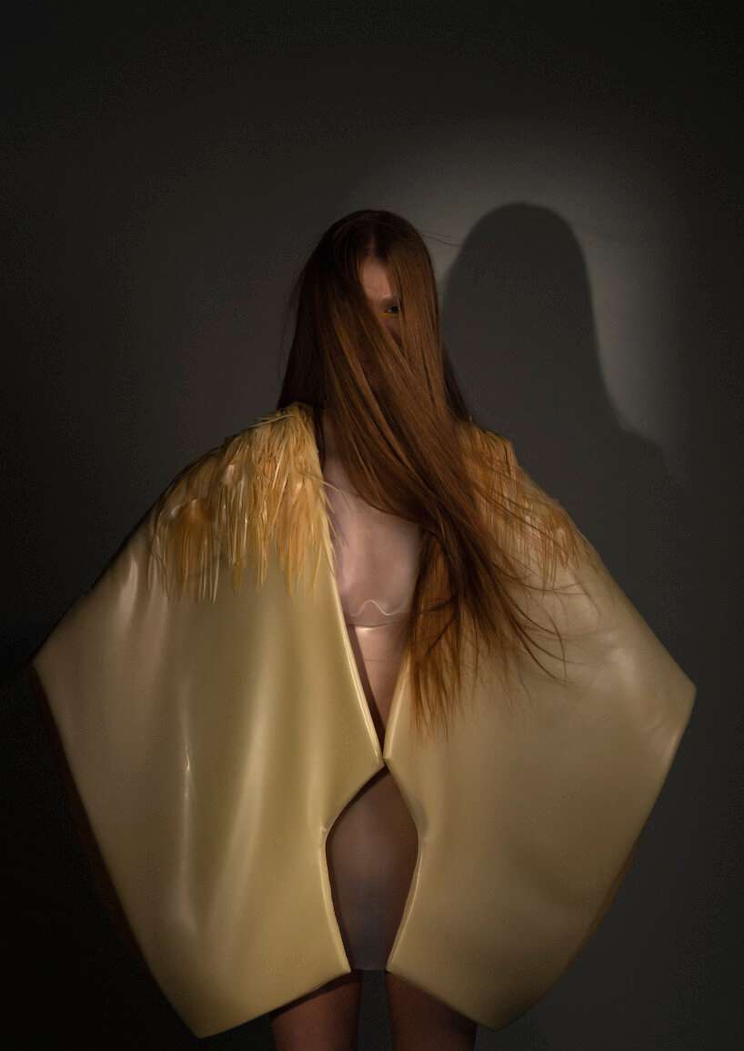 kinetic garment by iga węglińska shivers in response to sound, mimicking goosebumps