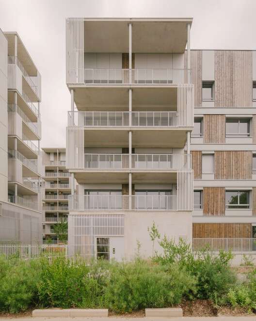 Parilly 116 Housing Units / Tectoniques + BBC & associés - Interior Photography, Balcony