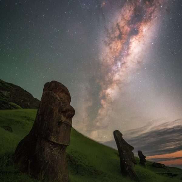 the milky way over easter island