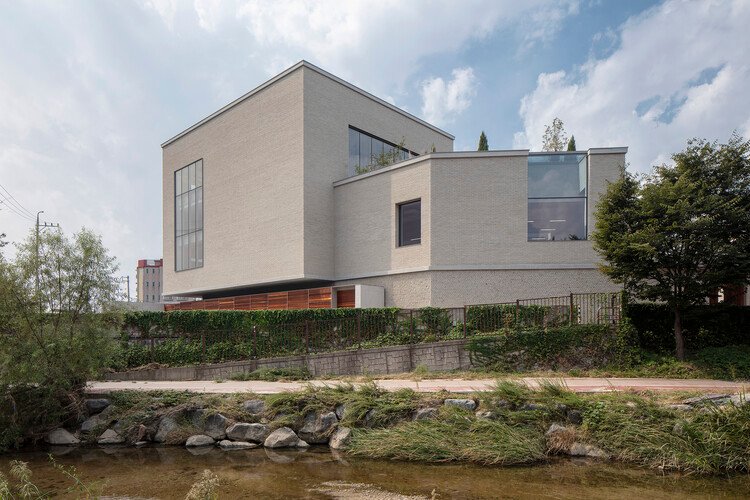 STAY MORE Flagship Store / STAY Architects - Exterior Photography