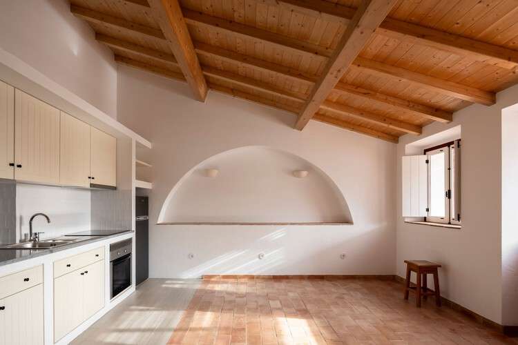 Estremoz 6 Houses / A+Architecture - Interior Photography, Kitchen, Wood, Lighting, Beam