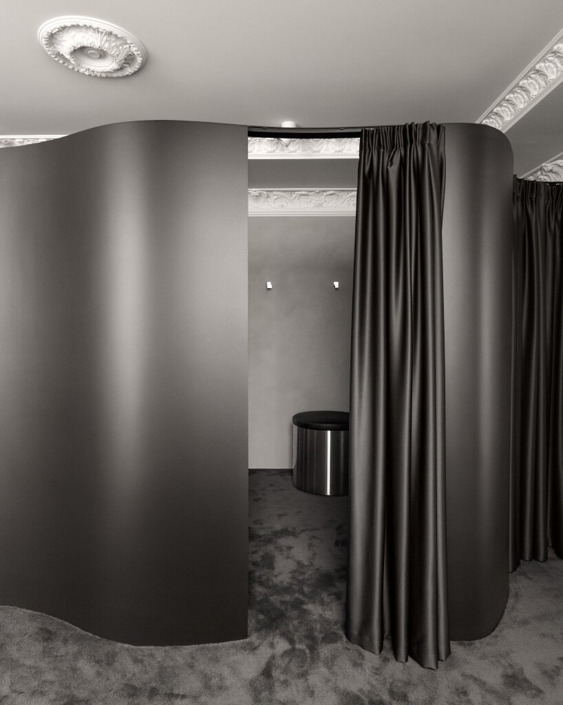 anoeses showroom kyiv