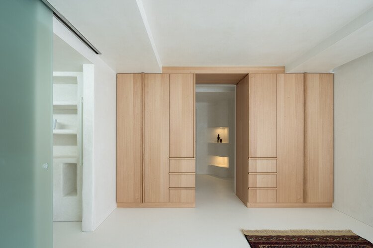 Darling Point Apartment / Studio ZAWA - Image 4 of 17