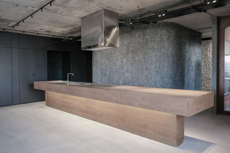 Sandwash Apartment / Architectkidd - Interior Photography, Wood, Concrete