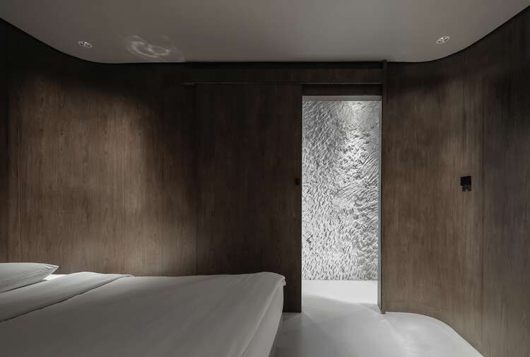 Sandwash Apartment / Architectkidd - Interior Photography, Bedroom, Concrete