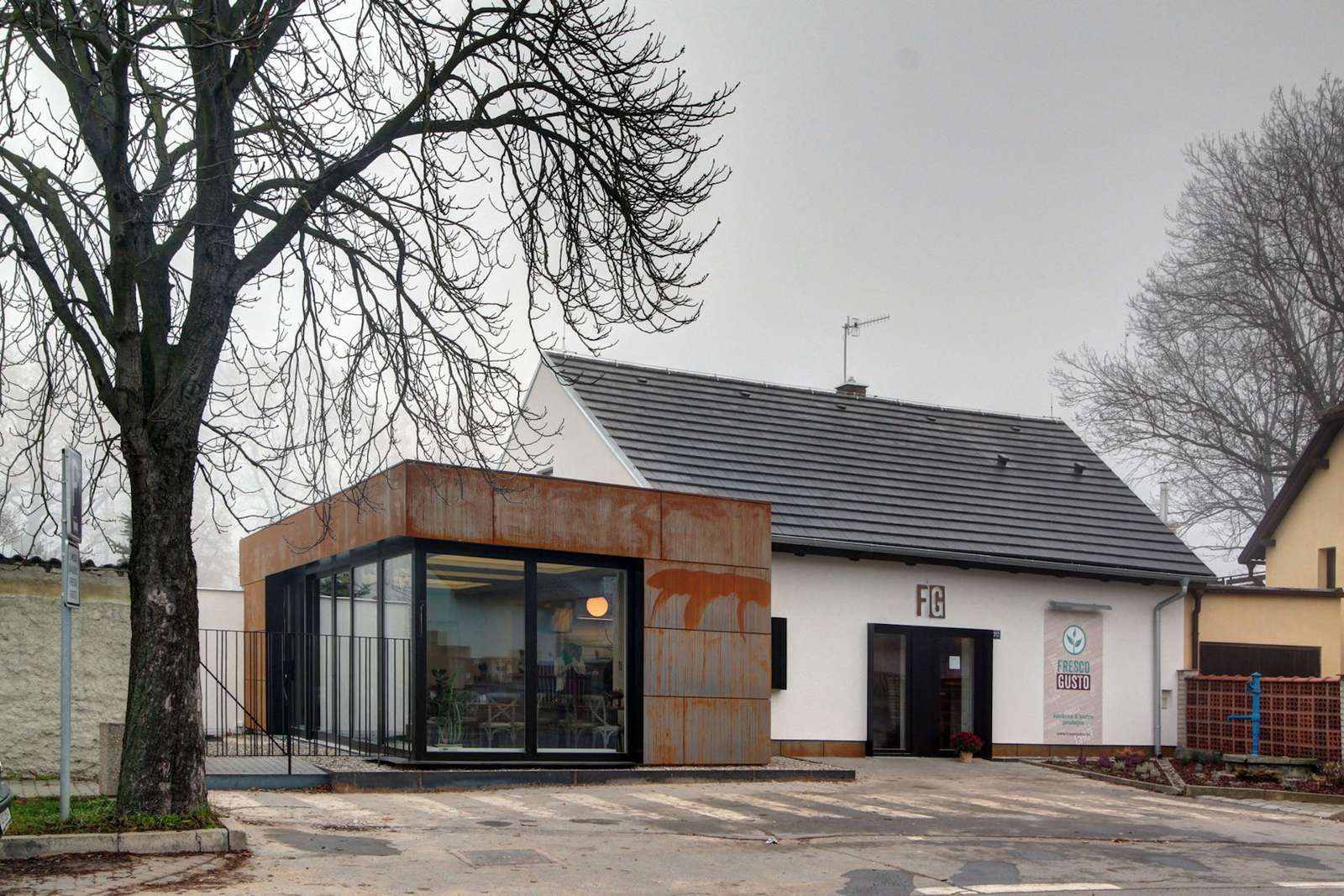 © ORESTA architekti