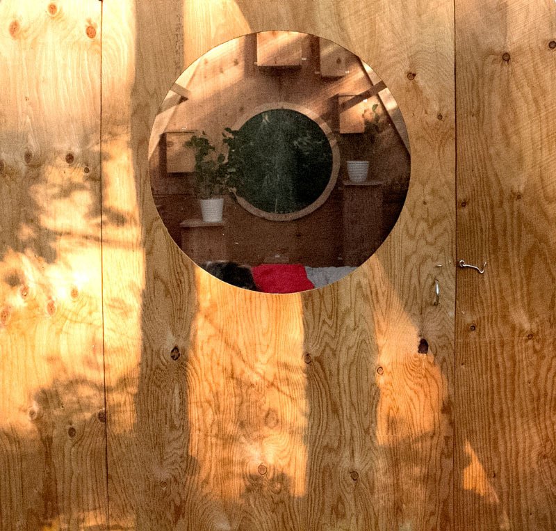 A tiny treehouse in the forests of Canada that’s also home to local birds. Designed by Studio North, the Birdhut blends into the canopy with its whimsical design, reclaimed materials, and built-in birdhouses that let humans and wildlife share the same space.