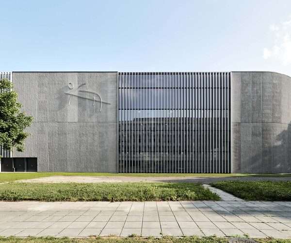 Athletics Arena / Archas - Image 1 of 25