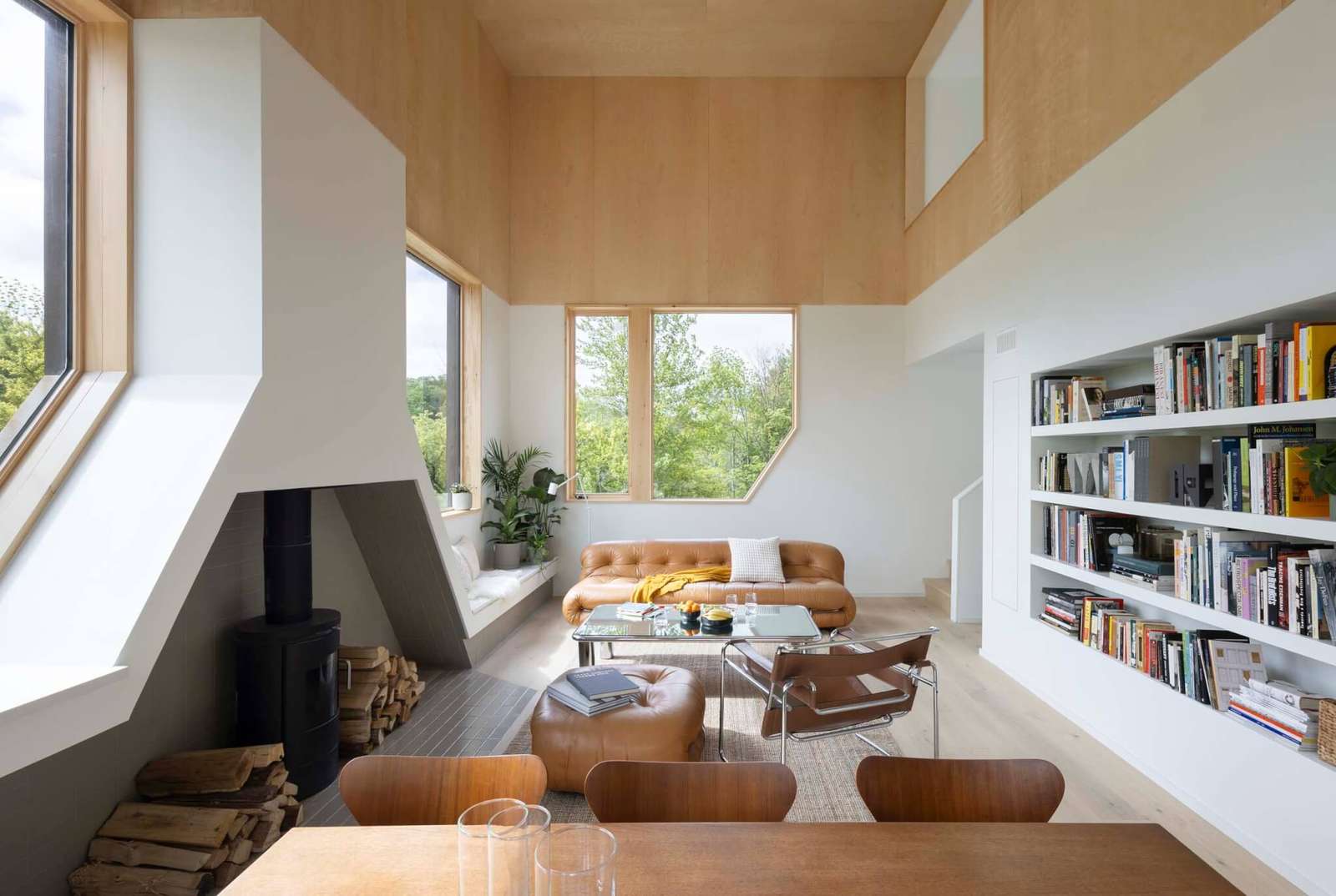 Forma house on a hill interior