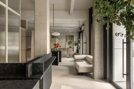 © Mykhailo Lukashuk