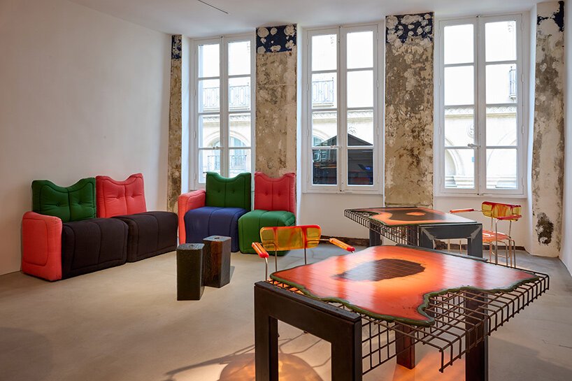 gaetano pesce’s radical vision for colorful offices on view at pulp galerie in paris - 4
