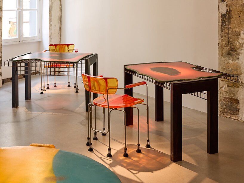 gaetano pesce’s radical vision for colorful offices on view at pulp galerie in paris - 5