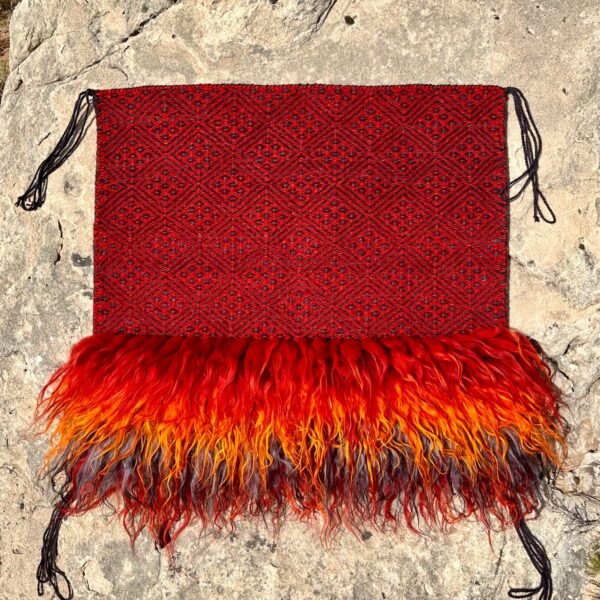 Nikyle Begay Resurrects Century-Old Diné Weavings