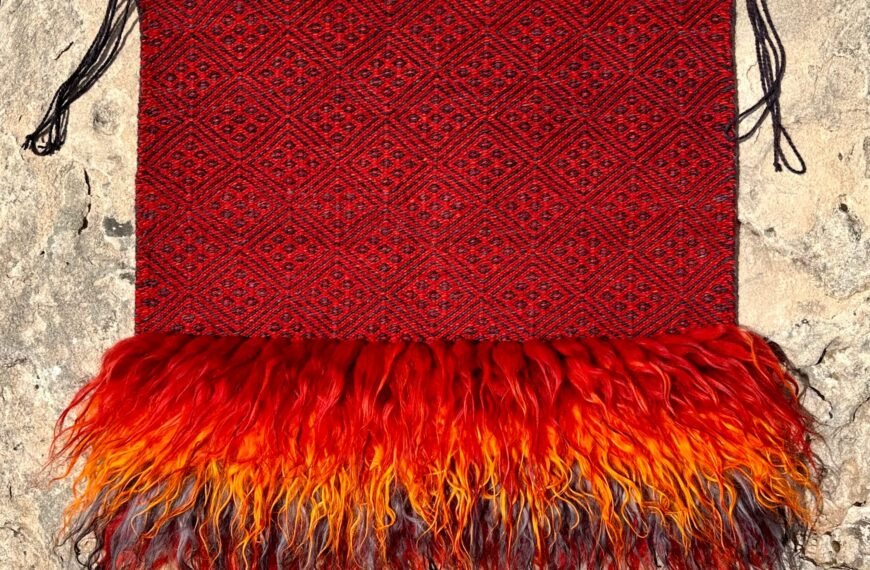 Nikyle Begay Resurrects Century-Old Diné Weavings