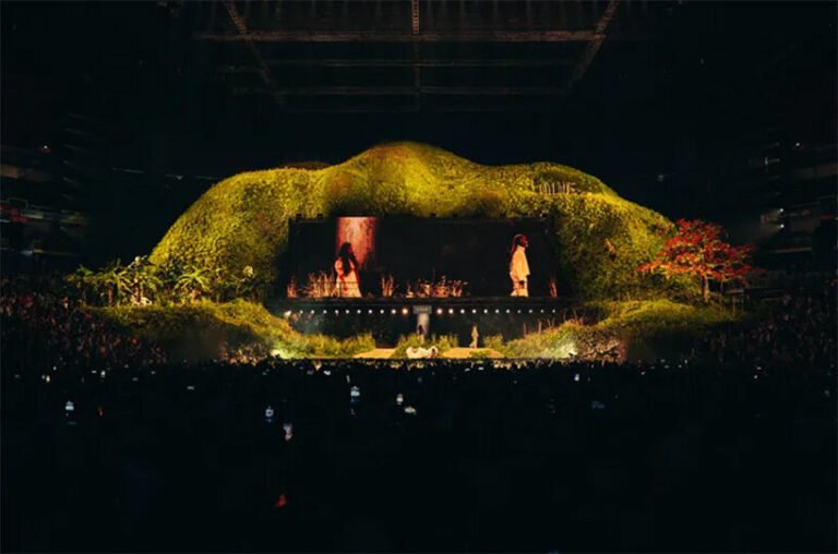 bad bunny set design