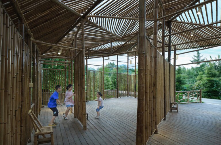 Renewal of the Workshop of Intangible Cultural Heritage(Ma’s Chair) in Linpan / David Architectural Design