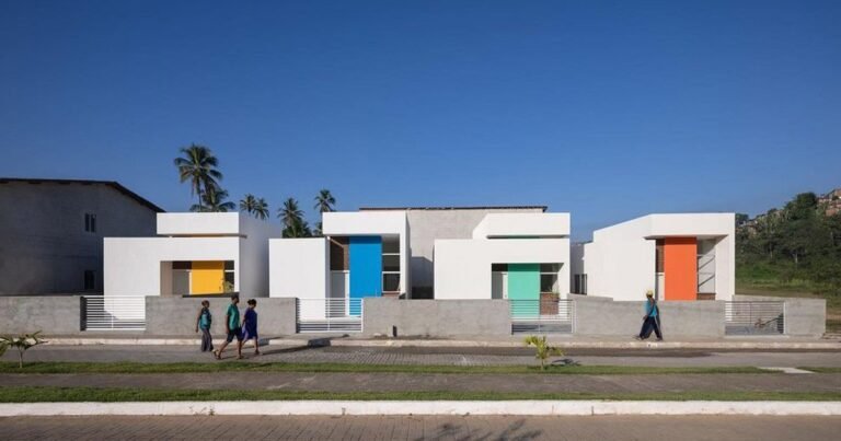 NEBR arquitetura completes social housing project in paudalho, brazil